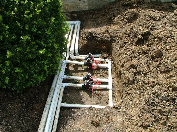 irrigation pipe installation